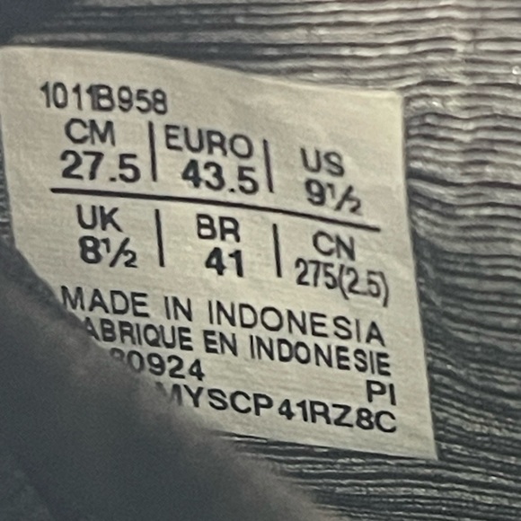 ASICS Gel Nimbus 27 - Black and Orange Running Shoes - Picture 8 of 8